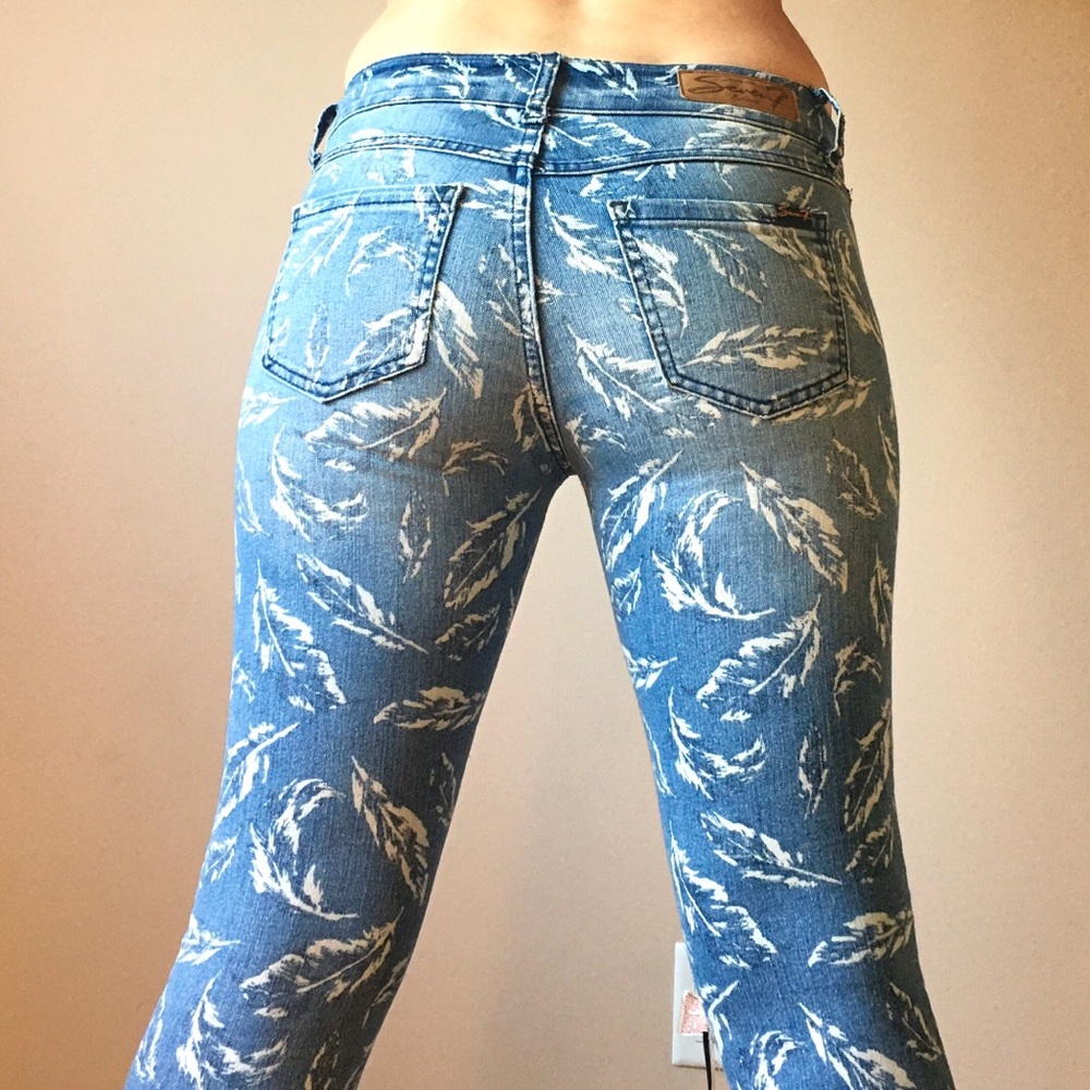 🕊 Feather Skinny 7 Jeans 🕊